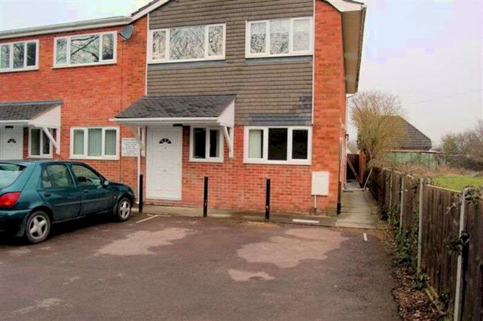 1 Bedroom Property To Rent In Hempsted Lane, Gloucester, GL2