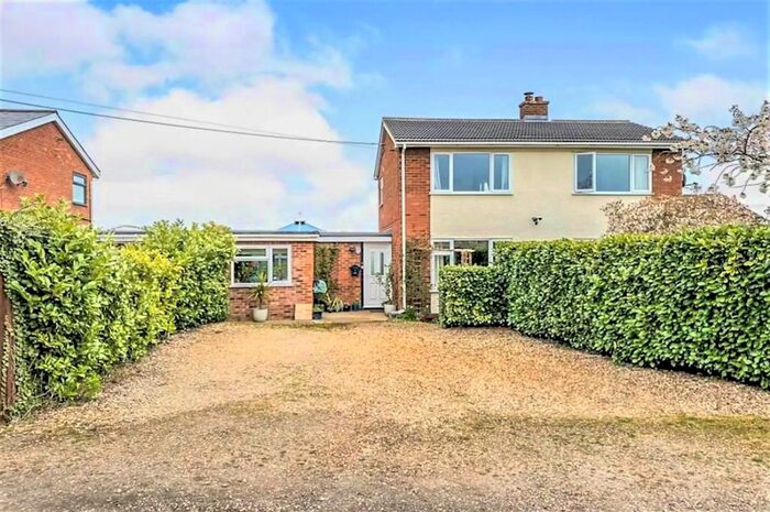 4 Bedroom Detached House To Rent In Small Lode, Upwell, Wisbech, PE14