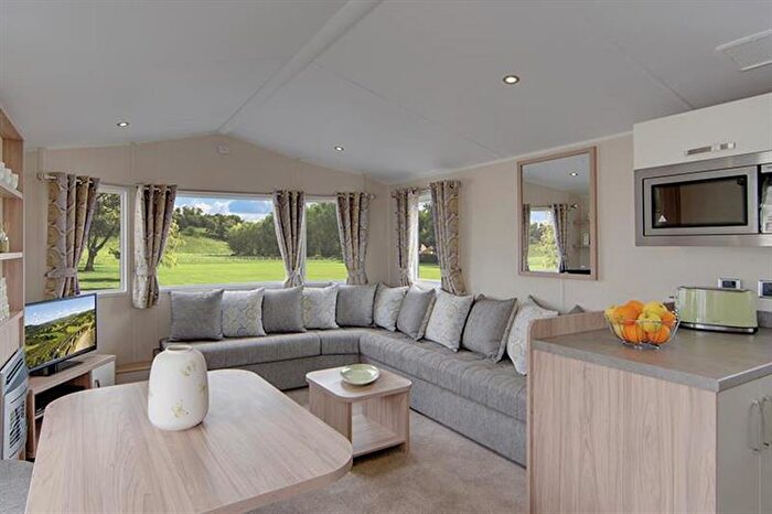 3 Bedroom Park Home For Sale In Barmouth Bay Holiday Park – North West Wales, LL43