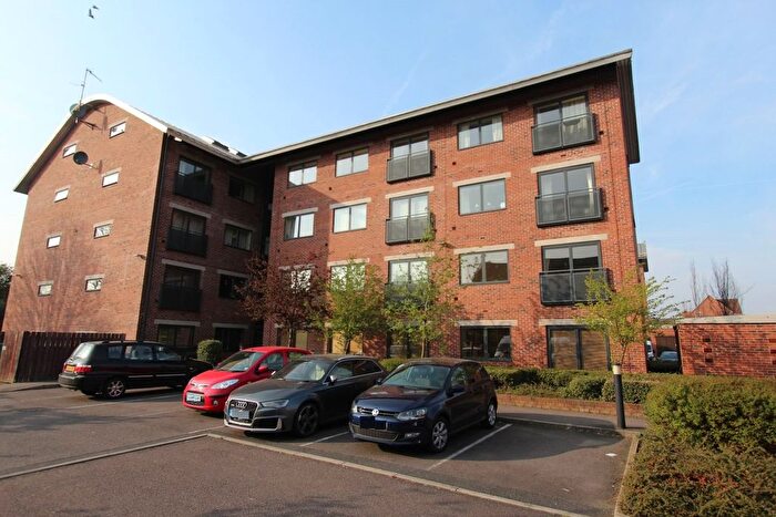 2 Bedroom Flat To Rent In Markham Quay, Camlough Walk, Chesterfield, S41