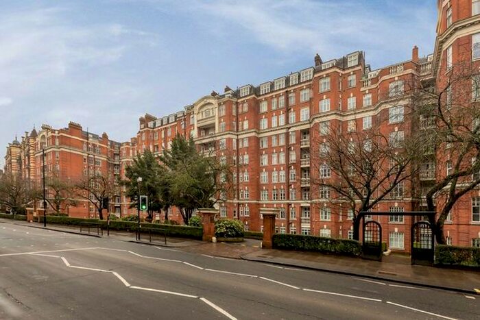3 Bedroom Flat To Rent In Maida Vale, London, W9