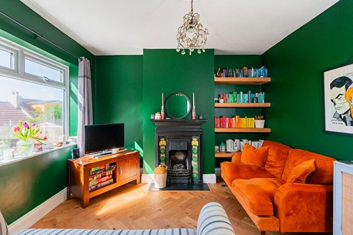 2 Bedroom Terraced House For Sale In Clifton View, Totterdown, BS3