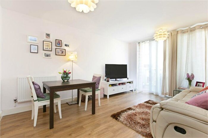 1 Bedroom Apartment To Rent In Nelson Walk, London, E3