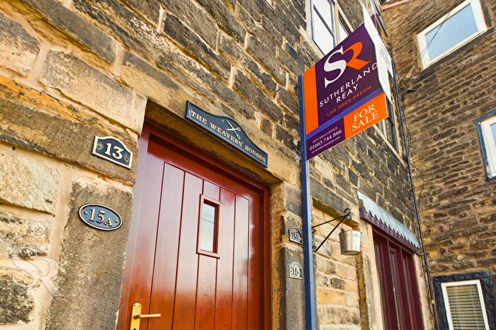 1 Bedroom Flat For Sale In Kinder Road, Hayfield, SK22