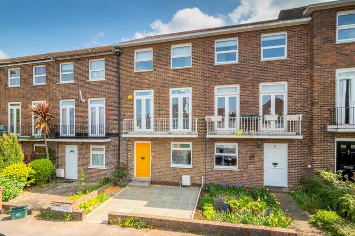 4 Bedroom Terraced House To Rent In Gainsborough Terrace, Manor Road, Cheam, Sutton, SM2