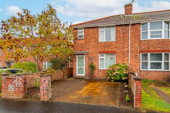 3 Bedroom End Of Terrace House To Rent In Bixley Close, Norwich, NR5
