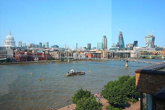 1 Bedroom Flat To Rent In Hopton Street, London, SE1