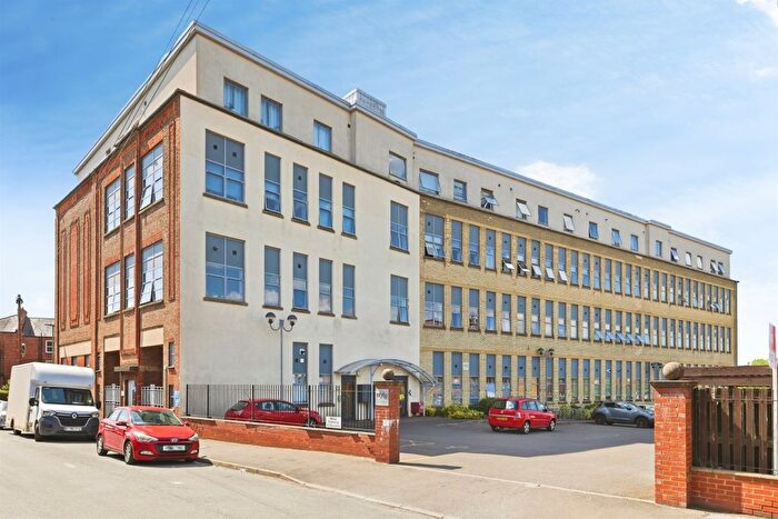 2 Bedroom Flat For Sale In Freehold Street, Northampton, NN2