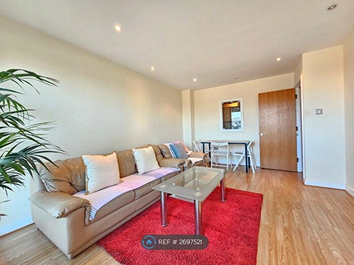 2 Bedroom Flat To Rent In Central House, London, E15