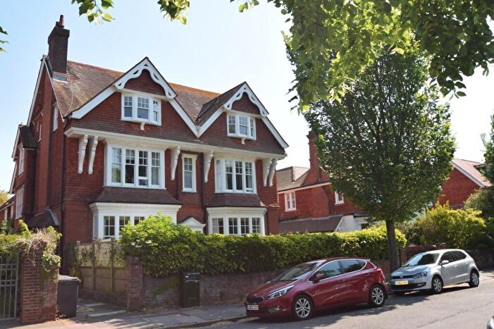 2 Bedroom Flat For Sale In Saffrons Road, Eastbourne, BN21
