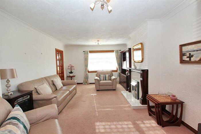 3 Bedroom Terraced House For Sale In Russell Road, Lanark, ML11