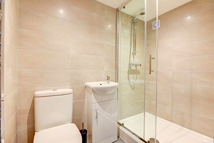 1 Bedroom End Of Terrace House To Rent In Sutherland Road, Brighton, BN2