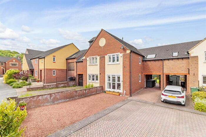 3 Bedroom Town House For Sale In Acorn Way, Pool In Wharfedale, Otley, LS21