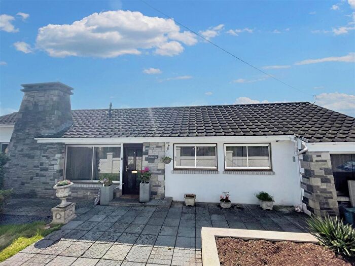 5 Bedroom Detached Bungalow For Sale In Heol Nazareth, Pontyates, Llanelli, SA15