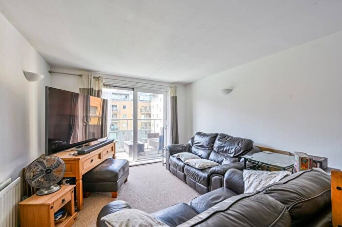 2 Bedroom Flat To Rent In Building, Woolwich, London, SE18