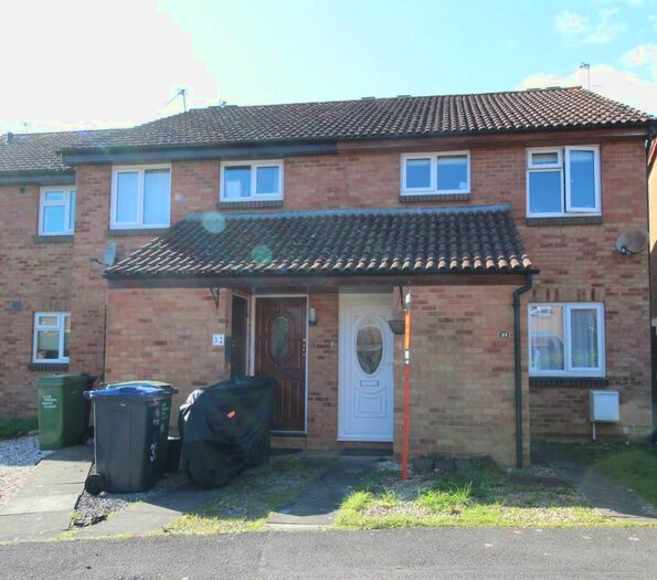 1 Bedroom Flat To Rent In Elizabeth Place, Pewsham, Chippenham SN15