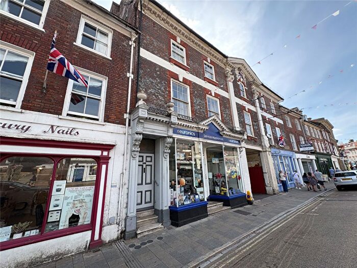 2 Bedroom Flat For Sale In Market Place, Blandford Forum, Dorset, DT11