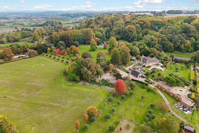 5 Bedroom Detached House For Sale In Basset Down, Wroughton, Wiltshire, SN4