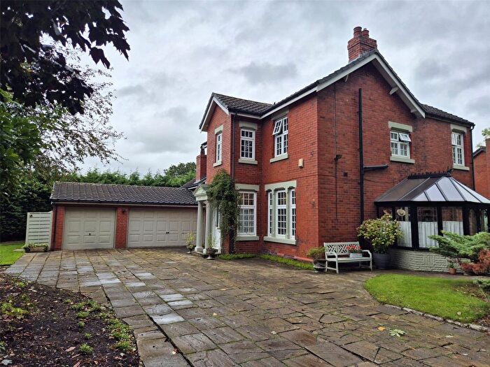 4 Bedroom Detached House For Sale In Parkfields Lane, Fearnhead, Warrington, Cheshire, WA2