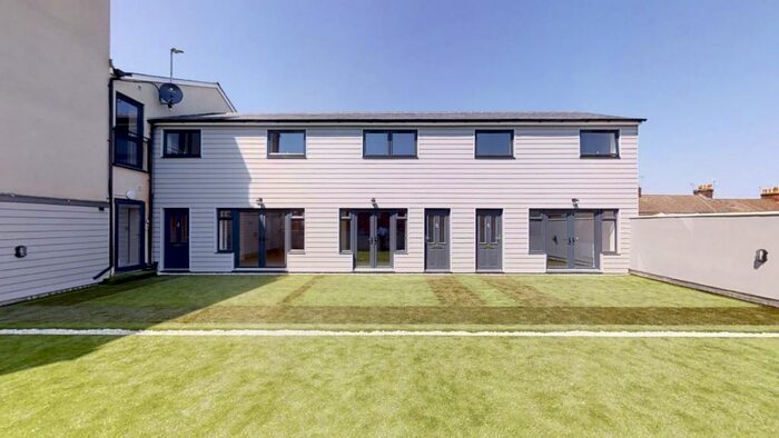 2 Bedroom Apartment To Rent In Gordon Road, Manor Park, GU11