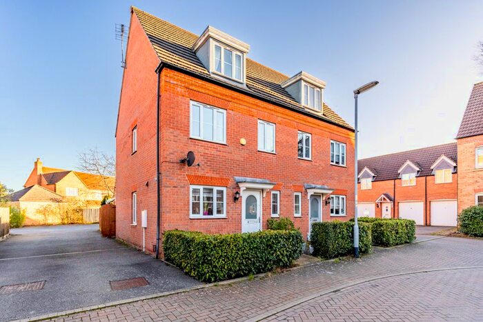 3 Bedroom Semi-Detached House To Rent In Florin Drive, Boston, Lincs, PE21