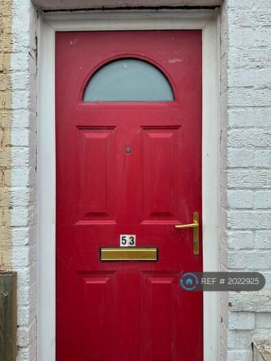 3 Bedroom Terraced House To Rent In Farndale Avenue, Coventry, CV6