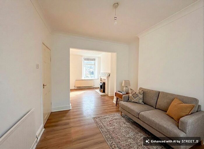3 Bedroom Property To Rent In Jones Street, Phillipstown, NP24