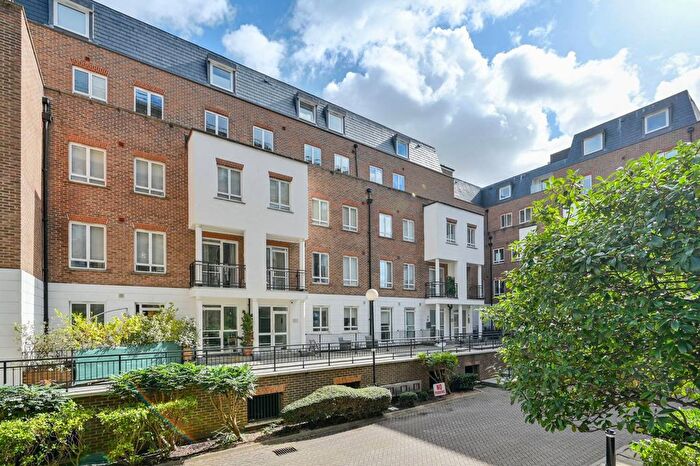 1 Bedroom Flat To Rent In Heathfield Terrace, Chiswick, London, W4