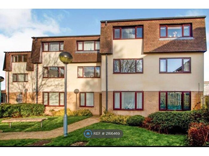 2 Bedroom Flat To Rent In Manor House Lane, Bristol, BS14