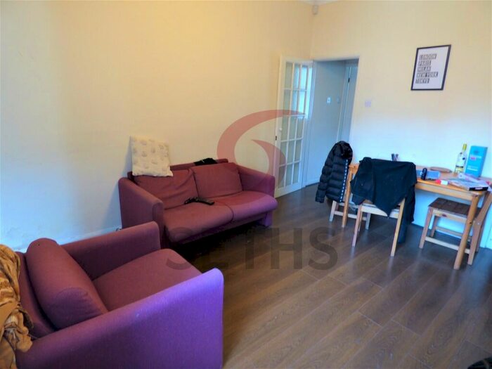 3 Bedroom Terraced House To Rent In Grasmere Street, Leicester, LE2
