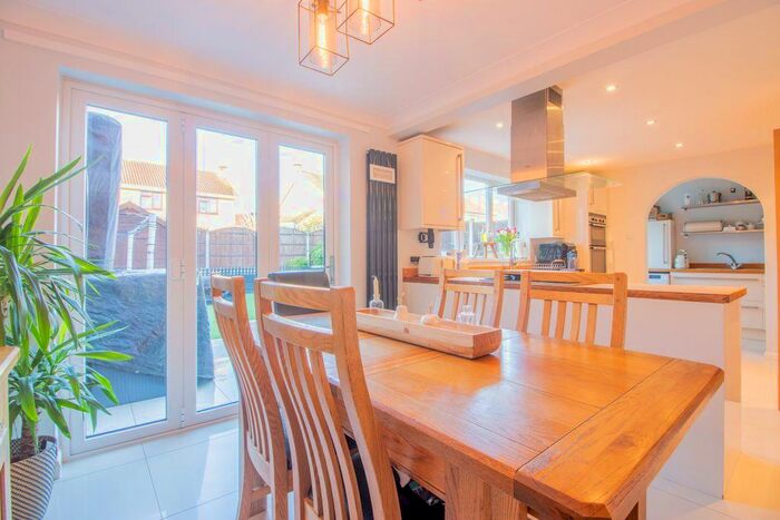 4 Bedroom Detached House For Sale In Faires Close, Borrowash, DE72