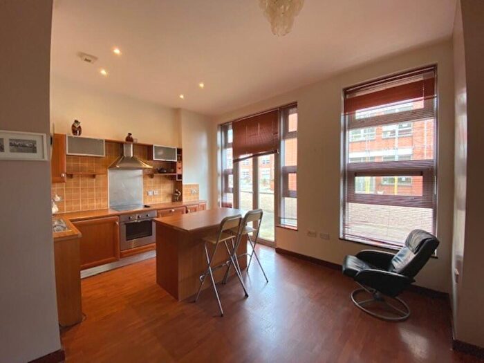 1 Bedroom Apartment To Rent In Platinum Apartments, Jewellery Quarter, B18