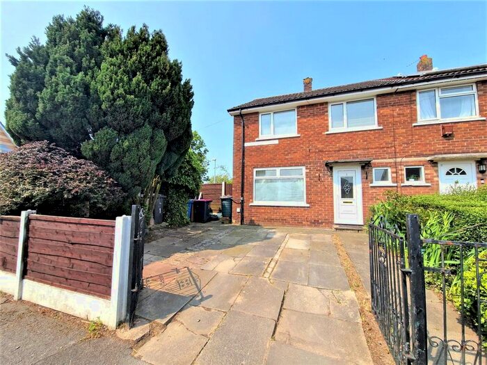 Houses for sale & to rent in M38 9HA, Baron Fold Crescent, Little Hulton Manchester