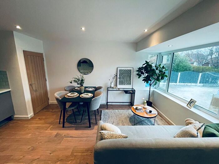 4 Bedroom Bungalow For Sale In Sharp Street, Worsley, Manchester, M28