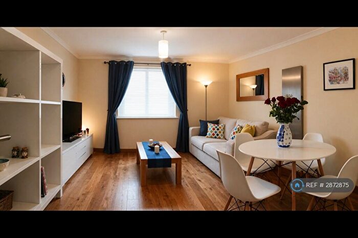 2 Bedroom Flat To Rent In John Silkin Lane, London, SE8