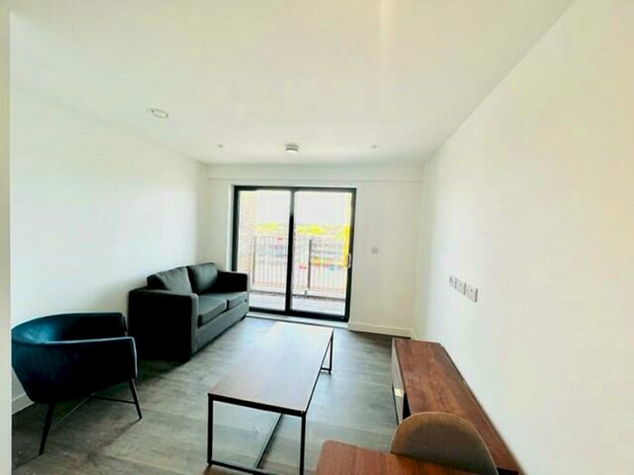 1 Bedroom Apartment To Rent In Waterhouse, Salford, M5