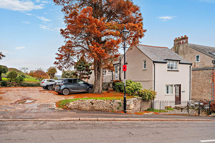 1 Bedroom Flat For Sale In The Old Coach House, The Street, Charmouth, DT6