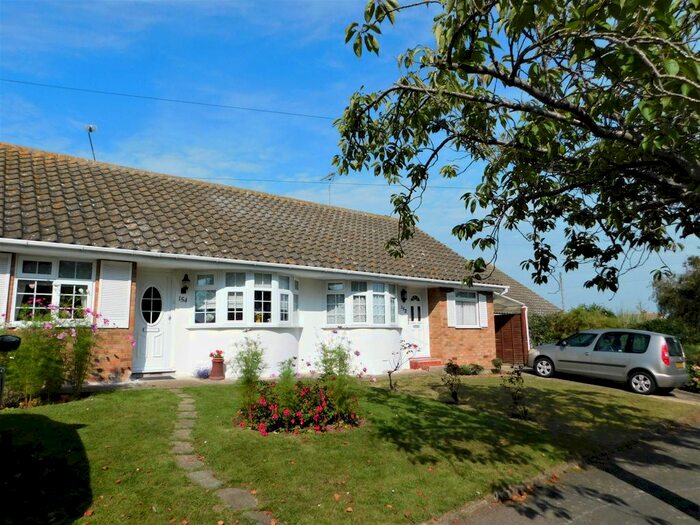 3 Bedroom Bungalow To Rent In Fleetwood Avenue, Holland On Sea, CO15