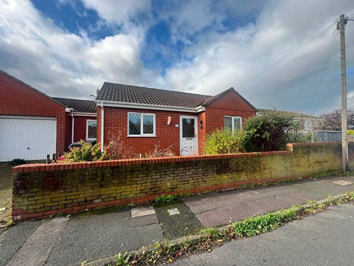 2 Bedroom Bungalow To Rent In Jenkins Street, Trowbridge, BA14