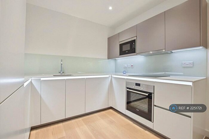 1 Bedroom Flat To Rent In Wilkinson Close, London, NW2
