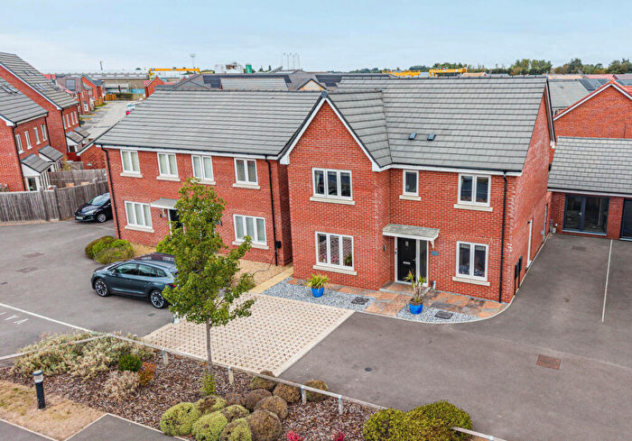 4 Bedroom Detached House For Sale In Raddle Way, Middlebeck, Newark, NG24