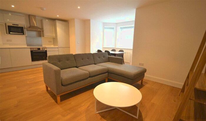 2 Bedroom Apartment To Rent In Abberton House, West Didsbury, Manchester, M20