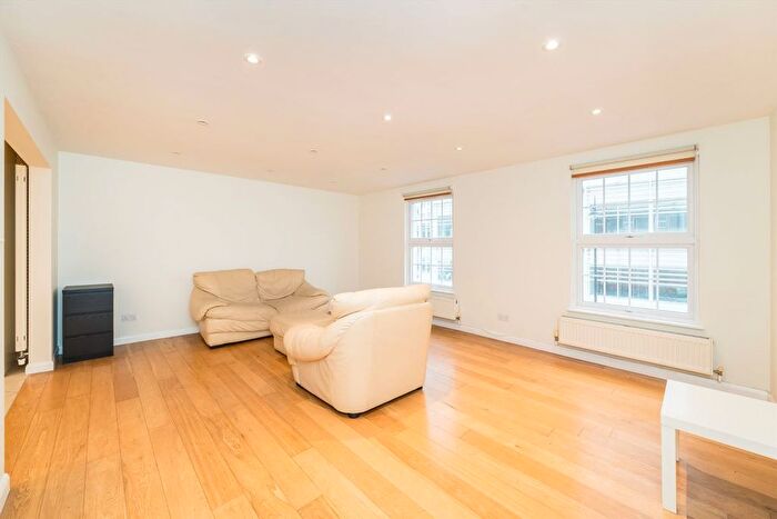 2 Bedroom Flat To Rent In Hartfield Road, Wimbledon Village, SW19