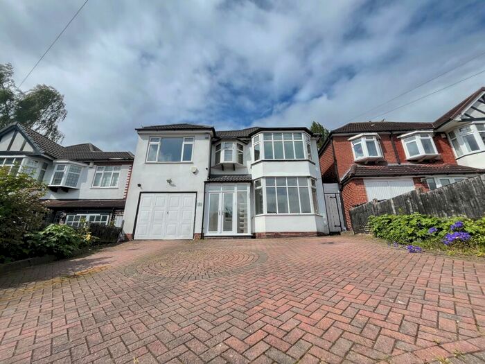 4 Bedroom House To Rent In Westwood Road, Sutton Coldfield, B73