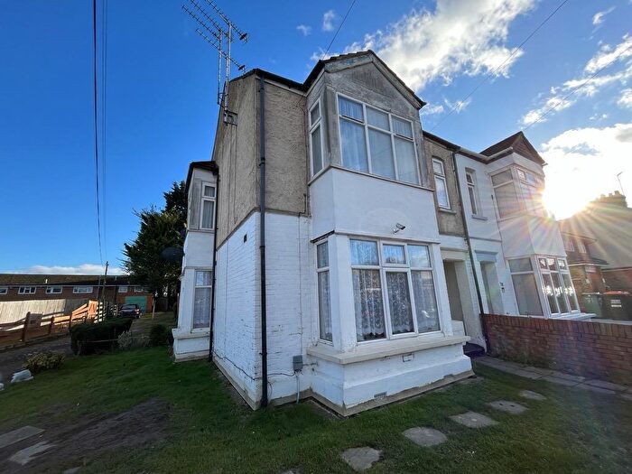 1 Bedroom Flat To Rent In Burr Street, Dunstable, LU6
