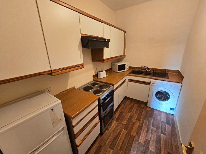 1 Bedroom Flat To Rent In Sinclair Road, Torry, Aberdeen, AB11