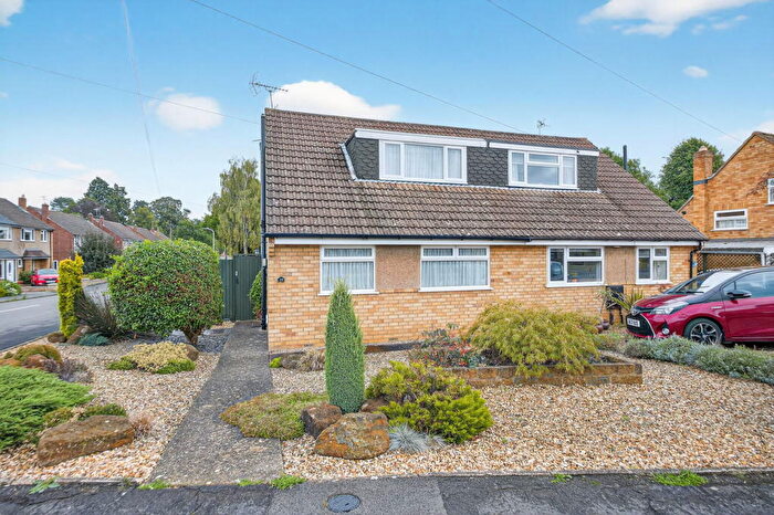 2 Bedroom Semi-Detached Bungalow For Sale In Northleigh Grove, Market Harborough, LE16