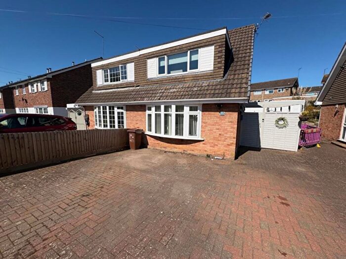 2 Bedroom Semi Detached House For Sale In Spinney Hill Road, Parklands, Northampton, NN3
