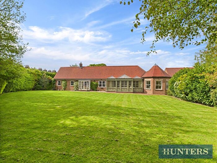 4 Bedroom Detached Bungalow For Sale In The Hedges, Church Green, Beverley, HU17