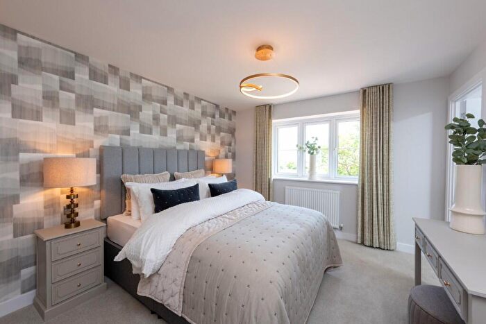 3 Bedroom Semi-Detached House For Sale In Scocles Road, Minster On Sea, Kent, ME12